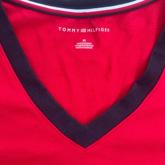 Tommy Hilfiger Red V-Neck with Black Trim size M - Picture 2 of 9